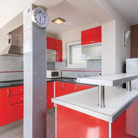 2 Bedroom Gorgeous Apartment In Orebic * Orebic